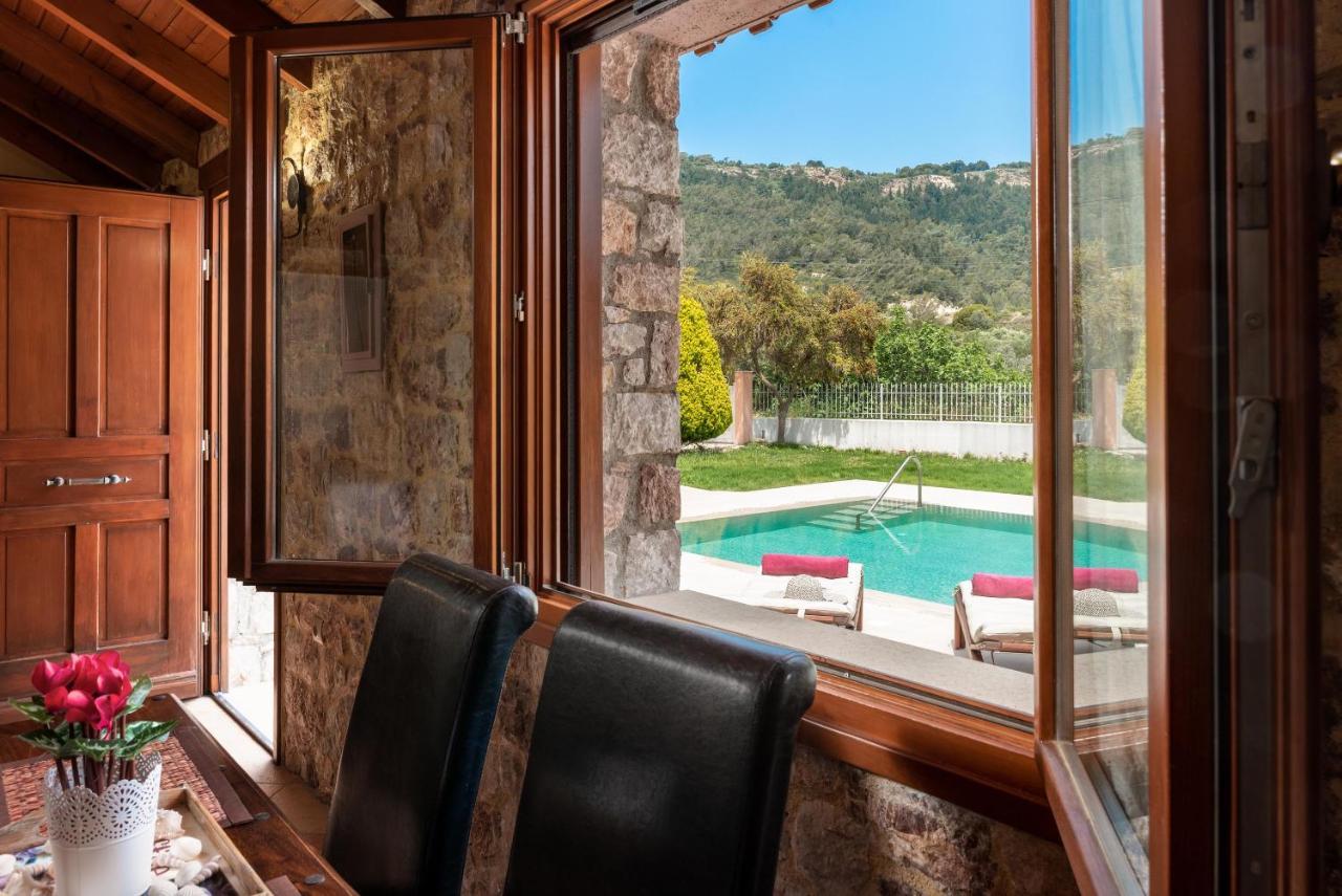 Villa Filerolia Stone House Pastida Exterior foto